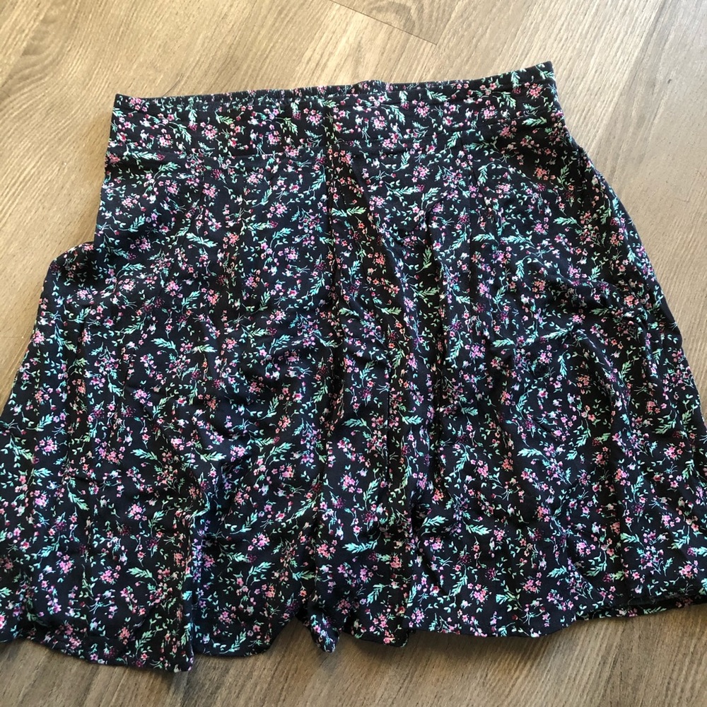 Takara floral skirt